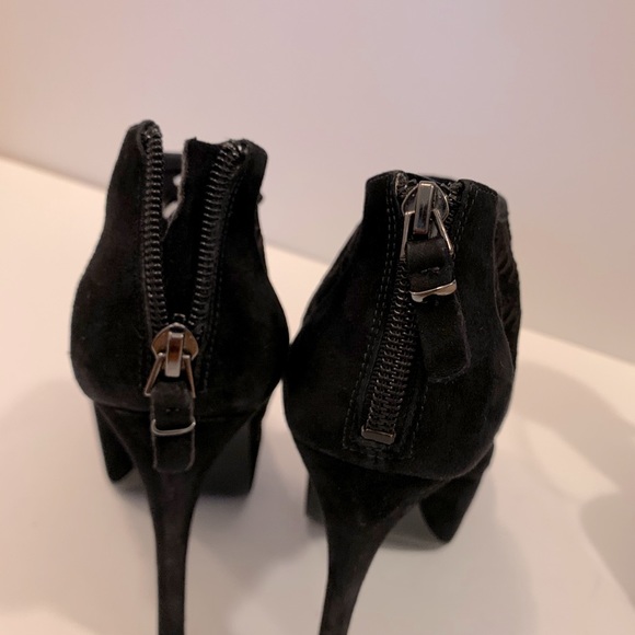 Via Spiga size 6.5-7 heels - Picture 5 of 5